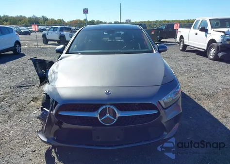 2019 Mercedes-Benz A 220 4Matic z USA, uszkodzony, nr VIN WDD3G4FB9KW022660